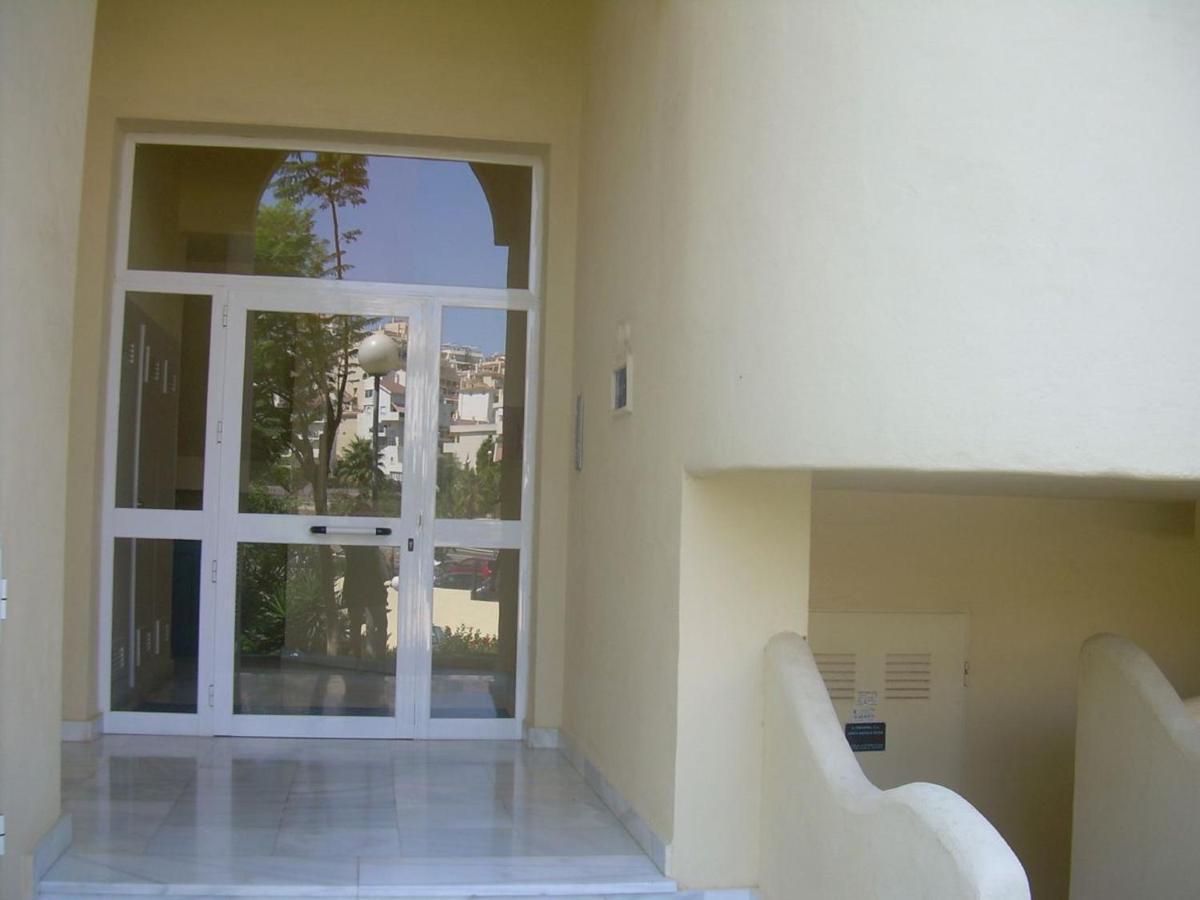 Holidays2Benalmadena Torrequebrada Sea View Front Beach With Pool Parking & Terraces Exterior foto