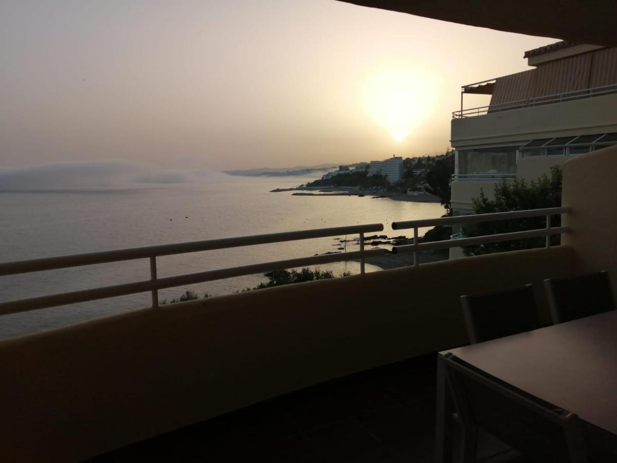 Holidays2Benalmadena Torrequebrada Sea View Front Beach With Pool Parking & Terraces Exterior foto